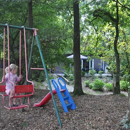 In Leenderstrijp Near Nature Reserve, Cleaning Included Prázdninový dům Leende